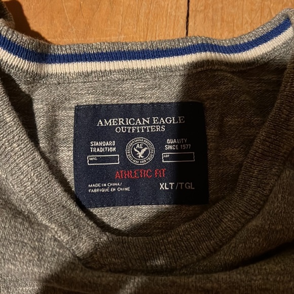 GUC American Eagle Sweater - Picture 2 of 2